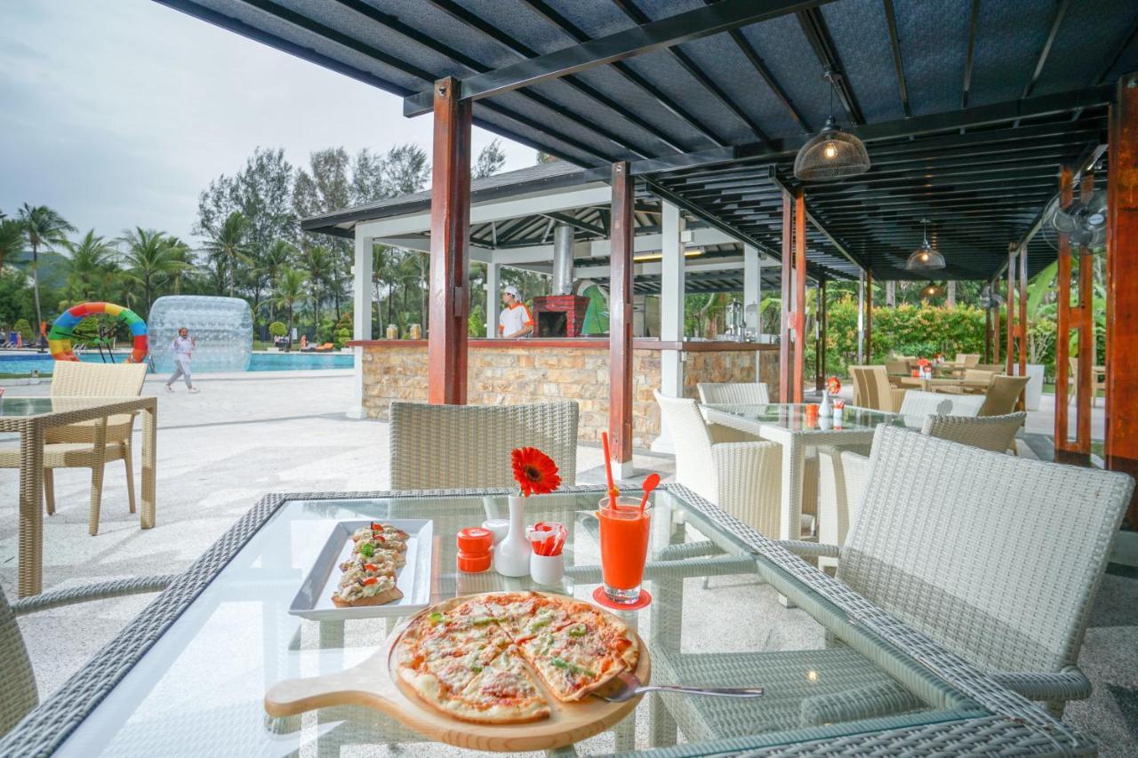 Harris Resort Batam Waterfront Sekupang Eksteriør bilde