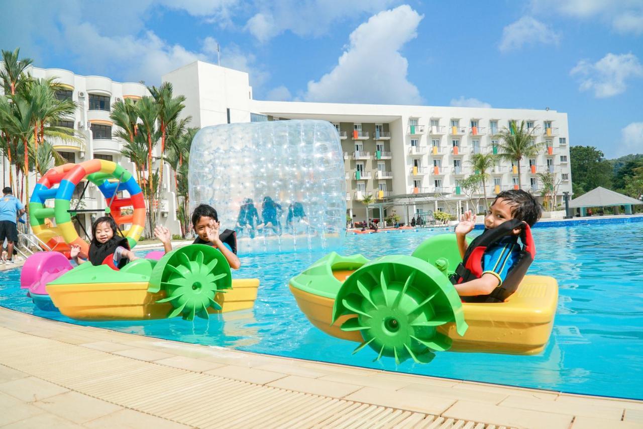 Harris Resort Batam Waterfront Sekupang Eksteriør bilde