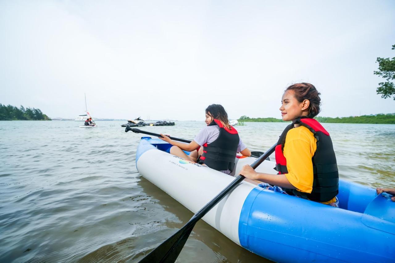 Harris Resort Batam Waterfront Sekupang Eksteriør bilde